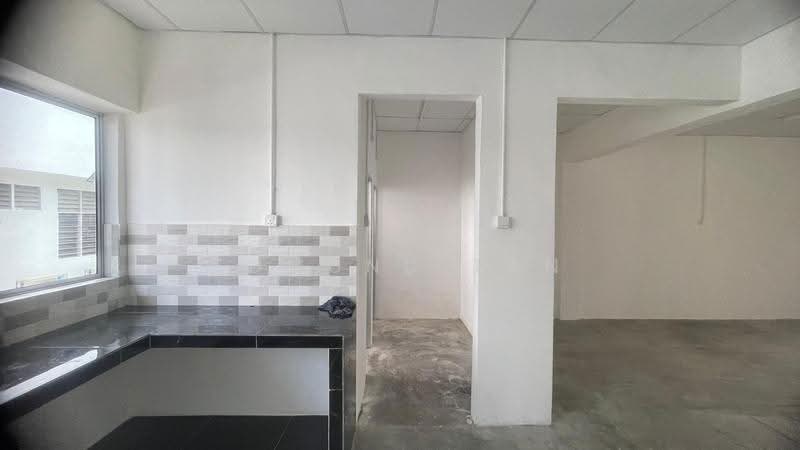 Kedai / Pejabat untuk Disewa di Port Dickson (Negeri Sembilan) - Edmund Tan - Kitchen - PropertyGuru.com.my