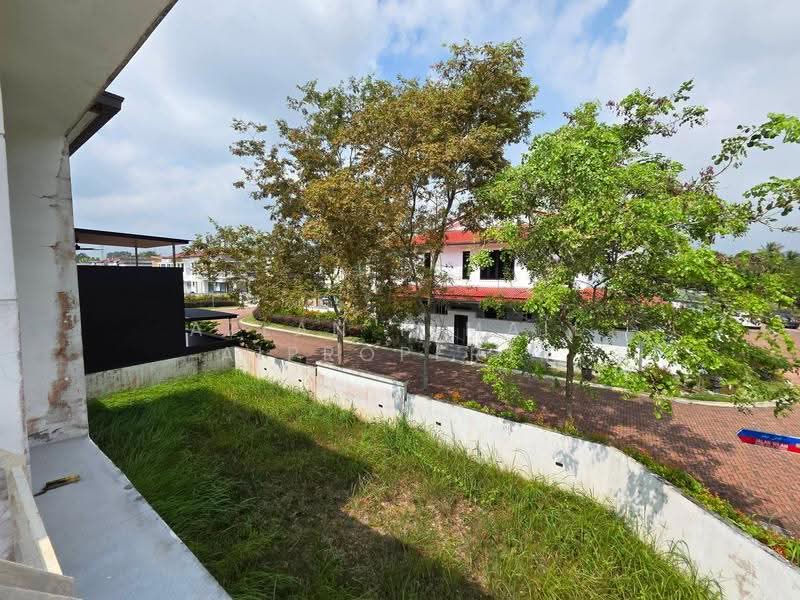 Cluster House for Sale in Taman Daiman Jaya (Kota Tinggi) - Azlan Ismail aiproperty - PropertyGuru.com.my