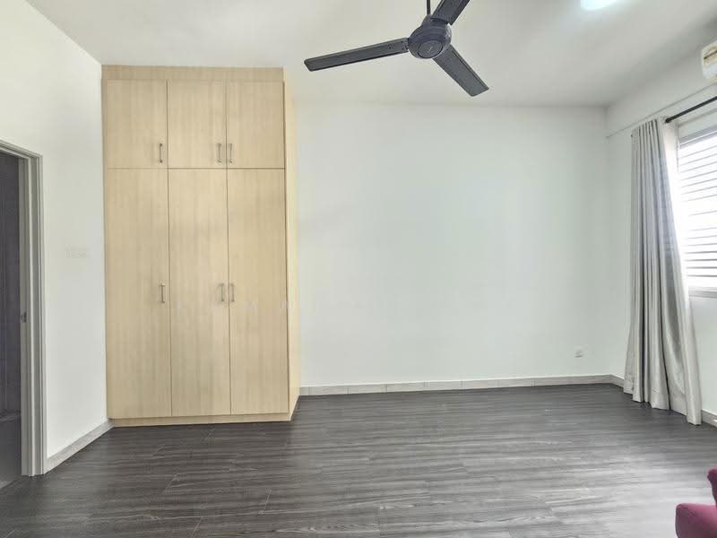 Pangsapuri untuk Dijual di Putra Impian - Kamal Manaf - Bedroom - PropertyGuru.com.my