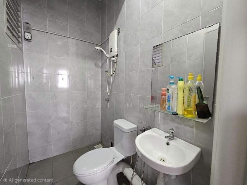 Pangsapuri untuk Dijual di Putra Impian - Kamal Manaf - Bathroom - PropertyGuru.com.my