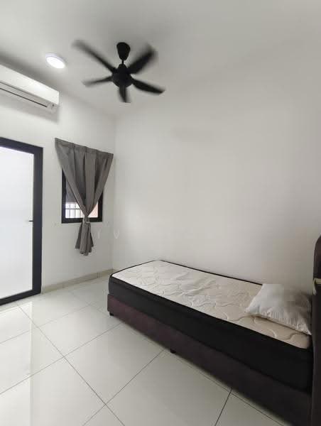 Kediaman Servis untuk Disewa di Stanford Suites @ EduSentral - Ivy Por - Bedroom - PropertyGuru.com.my