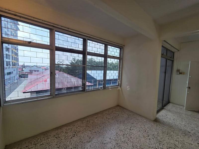 Flat for Sale at Pangsapuri Kekwa - Jared A. Nicholas - Hall - PropertyGuru.com.my