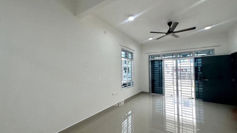2-storey Terraced House for Rent in Taman Dato Onn (Johor Bahru) - Heng . - Living Room - PropertyGuru.com.my