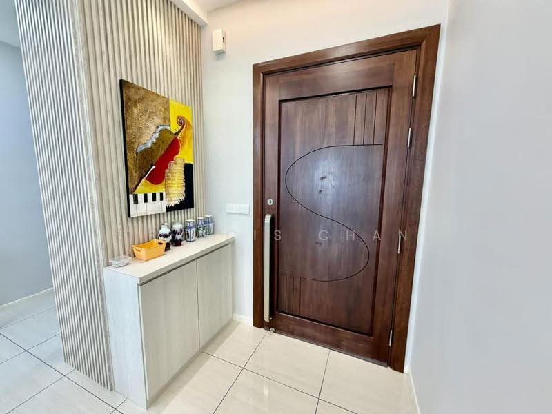 Kondominium untuk Dijual di Queens Residences Q1 @ Queens Waterfront - Francis Chan - Entrance - PropertyGuru.com.my