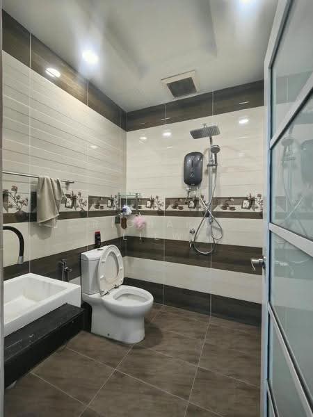 1-storey Terraced House for Sale in SS4 (Petaling Jaya) - Richard Liew - Bathroom - PropertyGuru.com.my