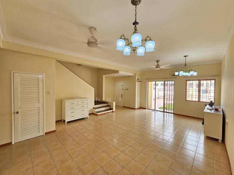 2-storey Terraced House for Sale in Sunway Kayangan (Shah Alam) - Winny Su - Living Room - PropertyGuru.com.my