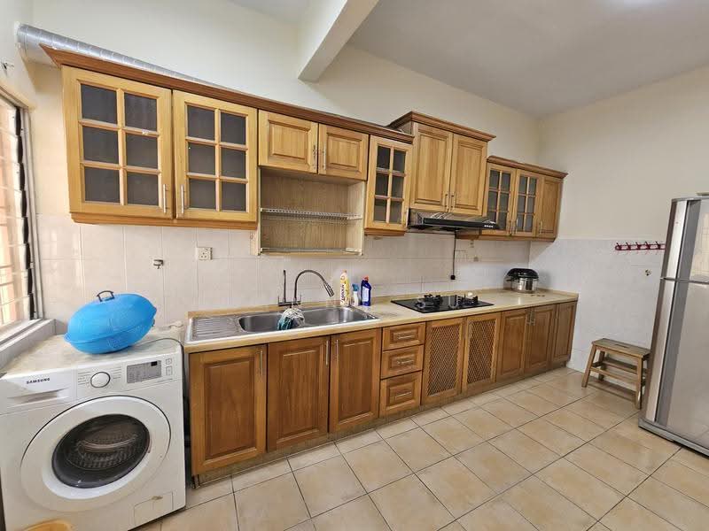 2-storey Terraced House for Sale in Sunway Kayangan (Shah Alam) - Winny Su - Kitchen - PropertyGuru.com.my
