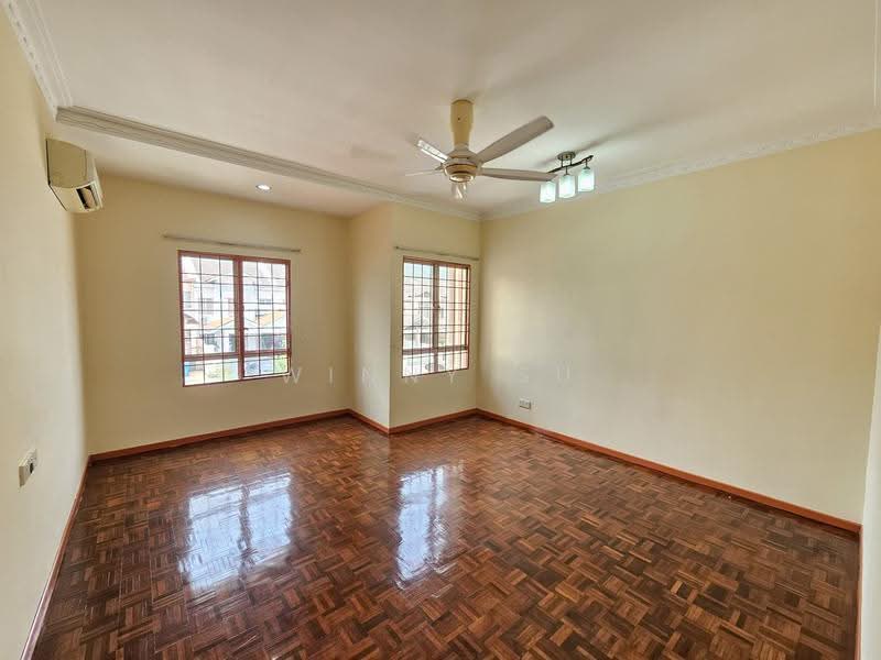 2-storey Terraced House for Sale in Sunway Kayangan (Shah Alam) - Winny Su - Living Room - PropertyGuru.com.my