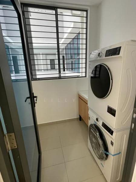 Condominium for Rent at Queens Residences Q2 @ Queens Waterfront - Lilly . - Interior - PropertyGuru.com.my