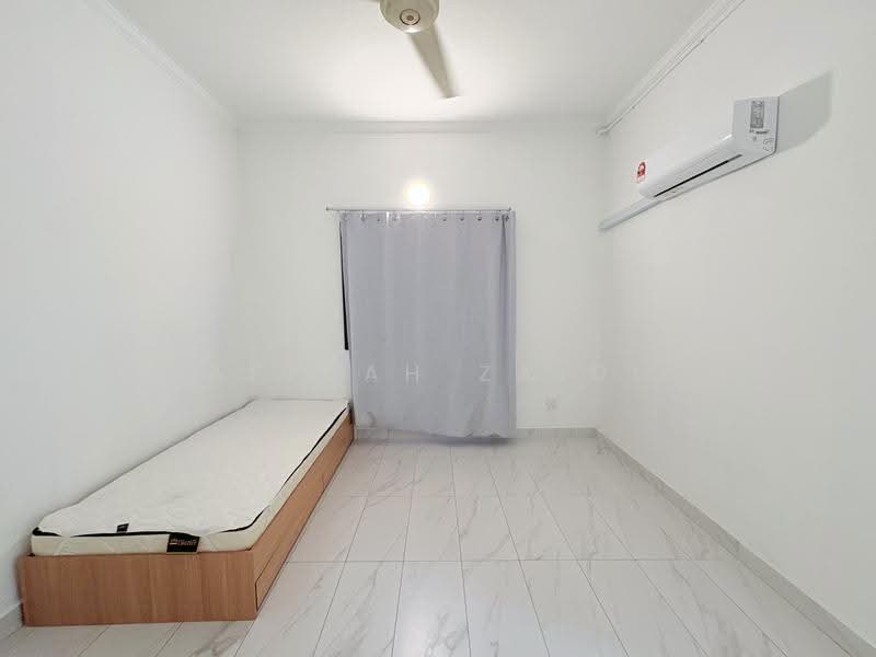 Rumah Bandar untuk Disewa di Country Heights (Kajang) - Afiqah zaidi - Bedroom - PropertyGuru.com.my