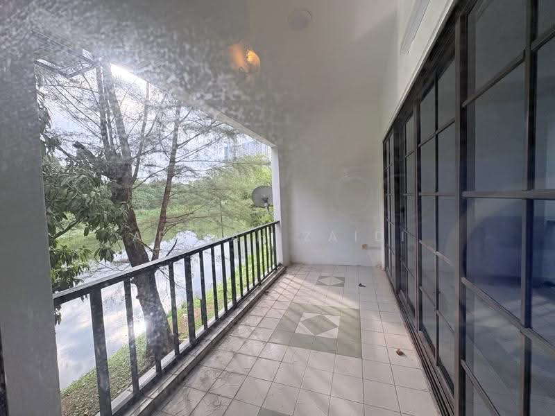 Rumah Bandar untuk Disewa di Country Heights (Kajang) - Afiqah zaidi - Balcony - PropertyGuru.com.my