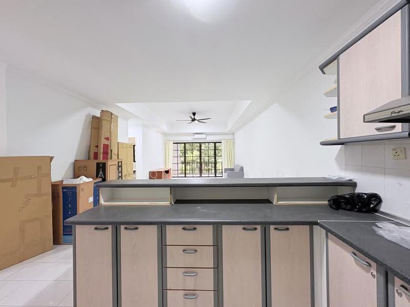 Rumah Bandar untuk Disewa di Country Heights (Kajang) - Afiqah zaidi - Living Room - PropertyGuru.com.my