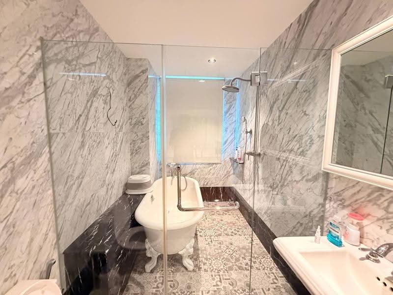 Rumah Banglo untuk Dijual di Hartamas Heights (Batu) - James Lam - Bathroom - PropertyGuru.com.my