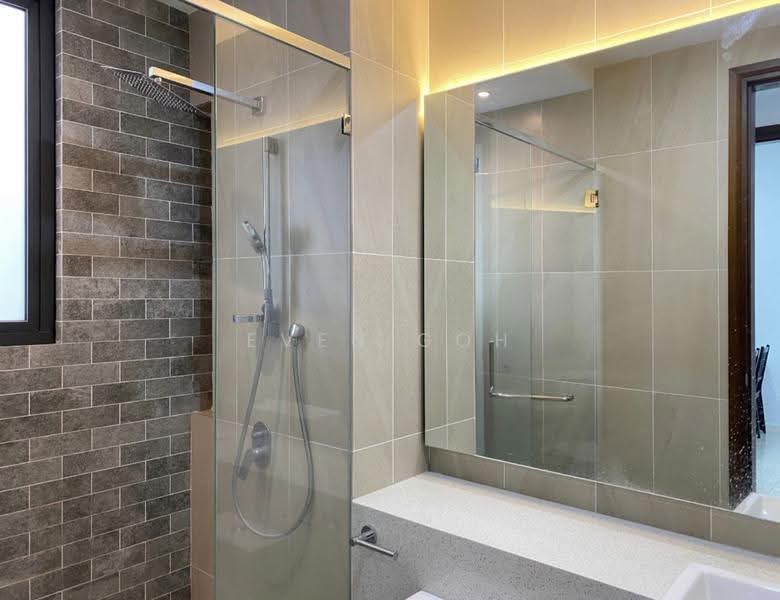 Condominium for Rent at Queens Residences Q2 @ Queens Waterfront - Even Goh - Common Bathroom - PropertyGuru.com.my