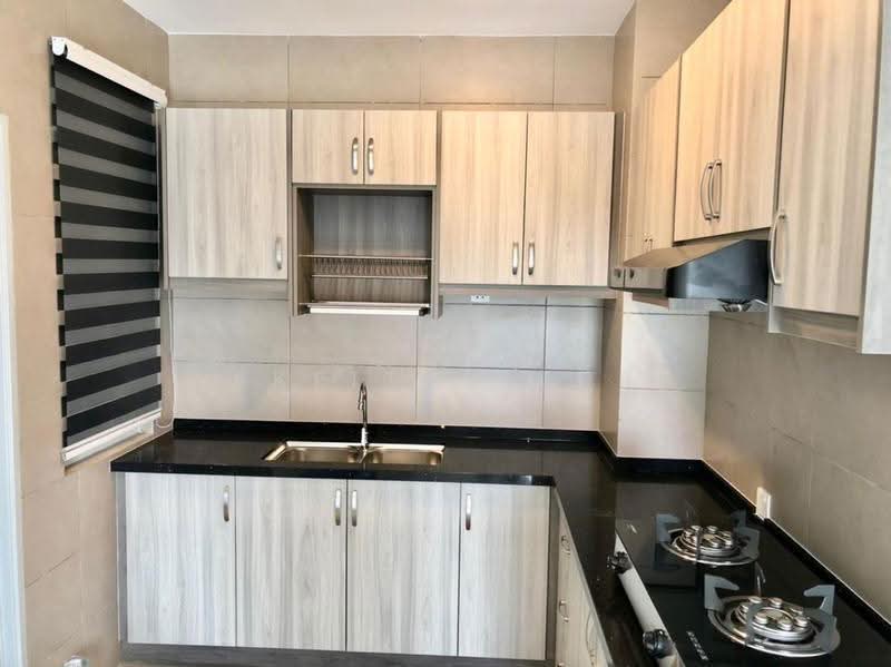 Kondominium untuk Dijual di Amverton Greens - Keith See - Kitchen - PropertyGuru.com.my