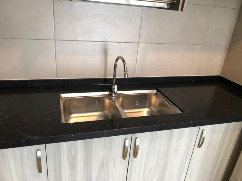 Kondominium untuk Dijual di Amverton Greens - Keith See - Kitchen - PropertyGuru.com.my