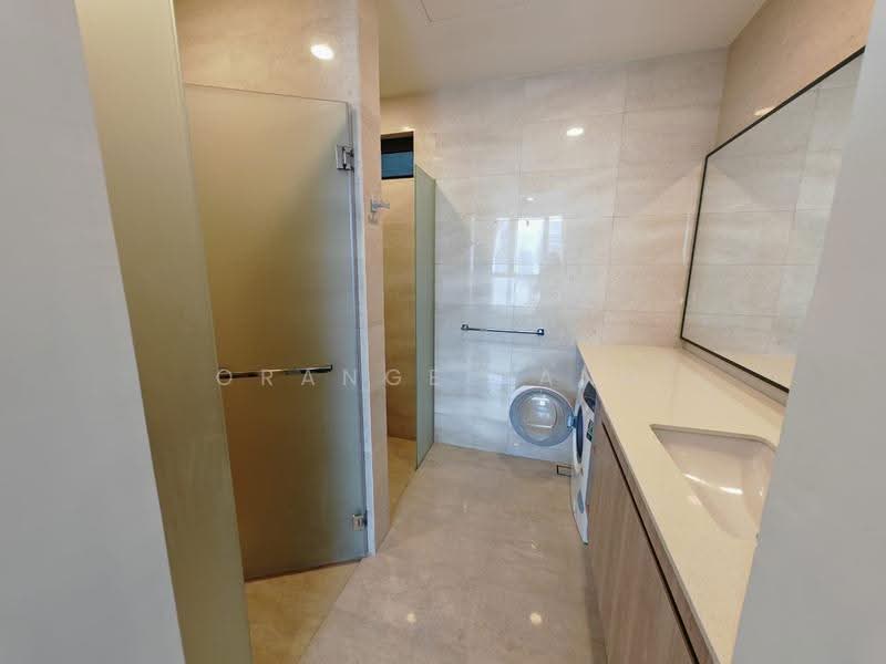 Kediaman Servis untuk Disewa di 10 Stonor - Orange Tang - Bathroom - PropertyGuru.com.my