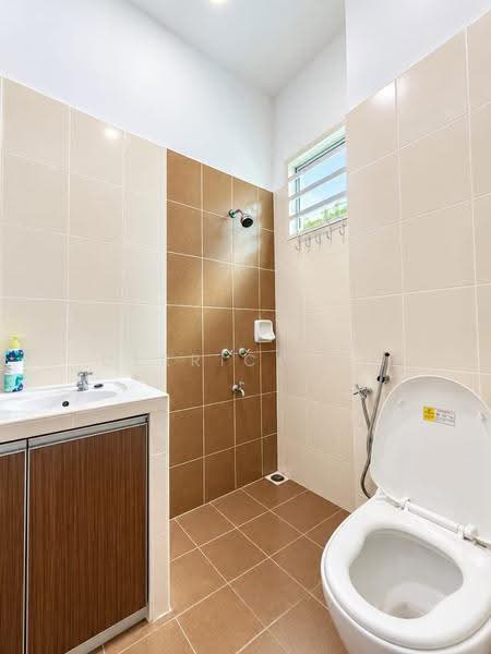 Bungalow House for Sale in Ambangan Heights (Sungai Petani) - Derrick Ng - Bathroom - PropertyGuru.com.my
