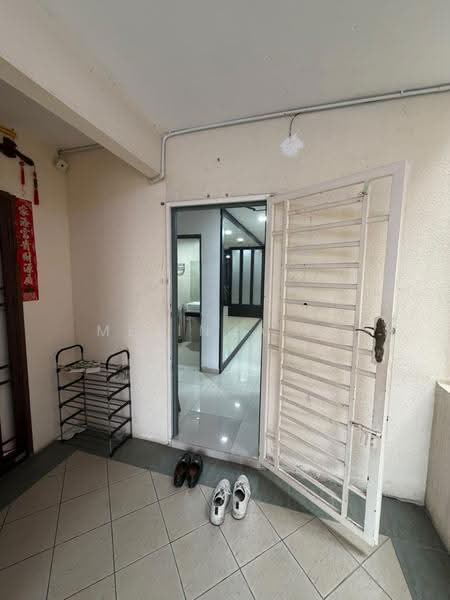 Apartment for Sale at Larkin Residence (Phase One) - Melinda Ee - Entrance - PropertyGuru.com.my