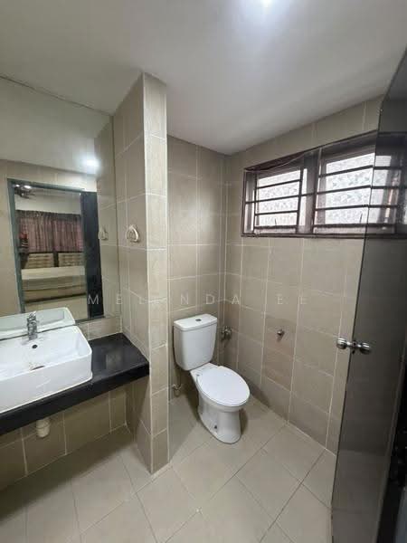 Apartment for Sale at Larkin Residence (Phase One) - Melinda Ee - Bathroom - PropertyGuru.com.my