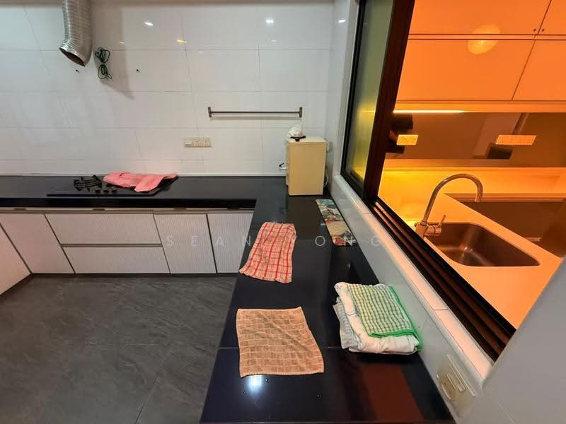3-storey Terraced House for Sale in Prima Selayang (Selayang) - Sean Yong - Kitchen - PropertyGuru.com.my