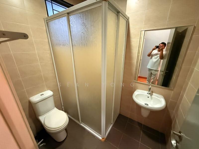 3-storey Terraced House for Sale in Prima Selayang (Selayang) - Sean Yong - Bathroom - PropertyGuru.com.my