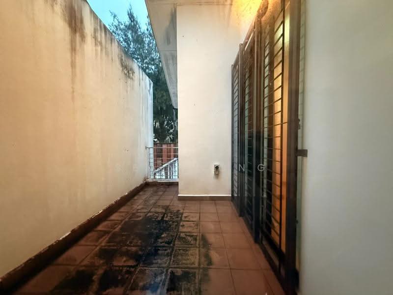 3-storey Terraced House for Sale in Prima Selayang (Selayang) - Sean Yong - Balcony - PropertyGuru.com.my
