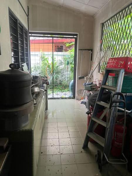 2.5-storey Terraced House for Sale in Damansara Heights (Kuala Lumpur) - Carmen Roselyn - PropertyGuru.com.my