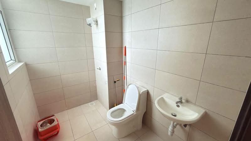 Service Residence for Rent at Vista Tiara (MBW Bay) - JP Lee - Bathroom - PropertyGuru.com.my