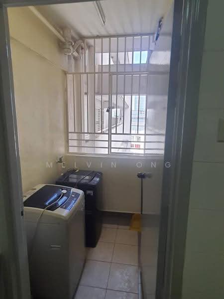 Kondominium untuk Dijual di Cova Suites - Melvin Ong - Balcony - PropertyGuru.com.my