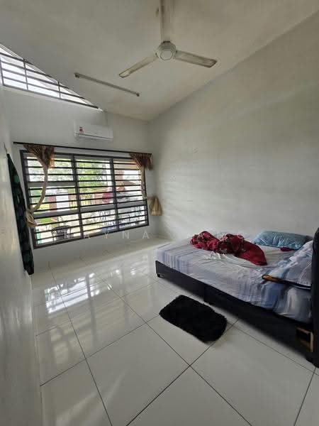 Rumah Teres 1-Tingkat untuk Dijual di Bandar Putra Kulai (Kulai) - Rayna Pang - Bedroom - PropertyGuru.com.my