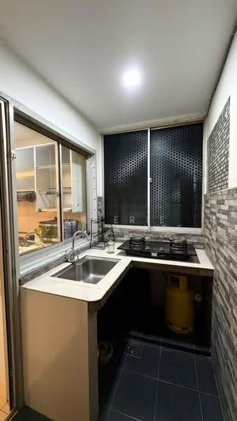 Condominium for Rent at Widuri Impian - Valerie Venna Hee - Kitchen - PropertyGuru.com.my