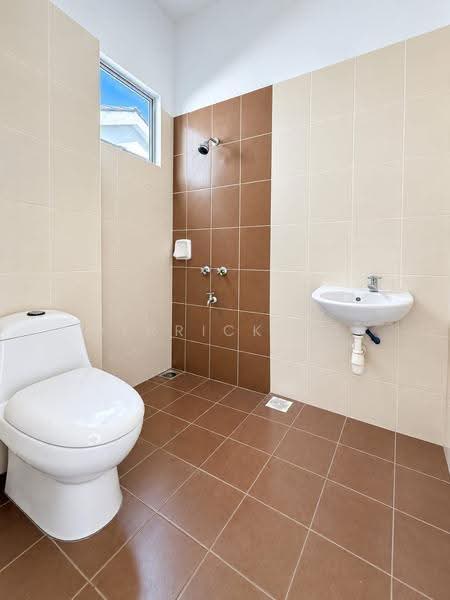 Bungalow House for Sale in Ambangan Heights (Sungai Petani) - Derrick Ng - Bathroom - PropertyGuru.com.my