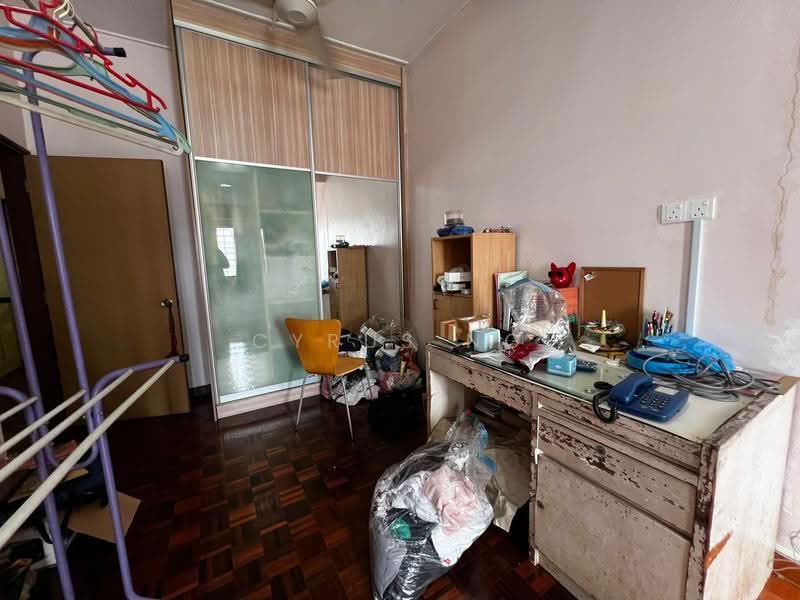 Rumah Teres 2-Tingkat untuk Dijual di Taman Midah (Cheras) - Cyrus Ng - Study - PropertyGuru.com.my