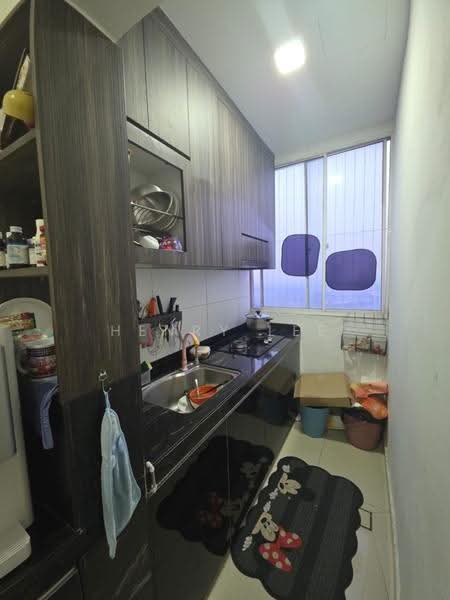 Service Residence for Sale at D'carlton (Residensi Seri Mega) - Henry Lee - Kitchen - PropertyGuru.com.my