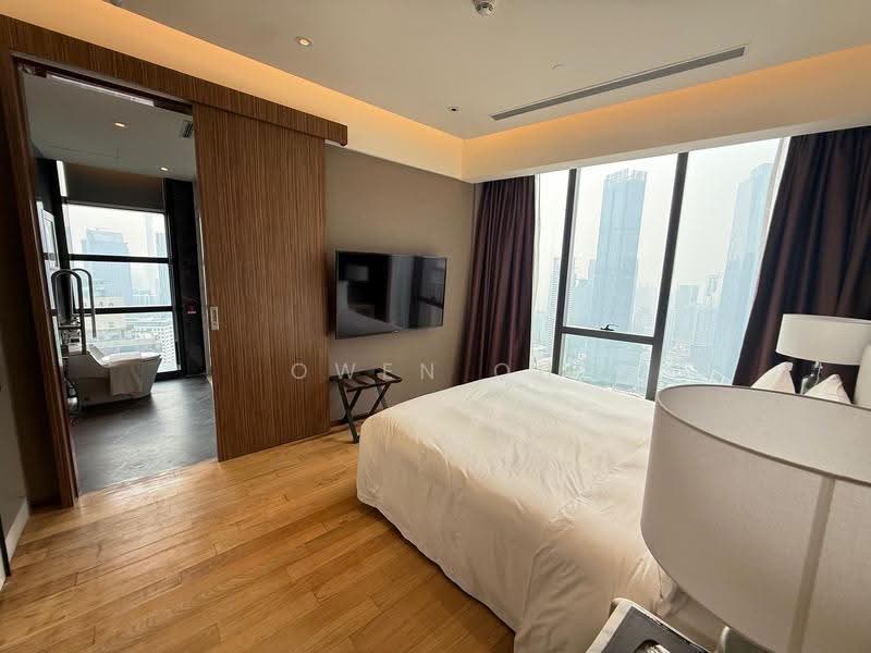 Kediaman Servis untuk Dijual di Imperial Lexis - Owen Oh - Bedroom - PropertyGuru.com.my