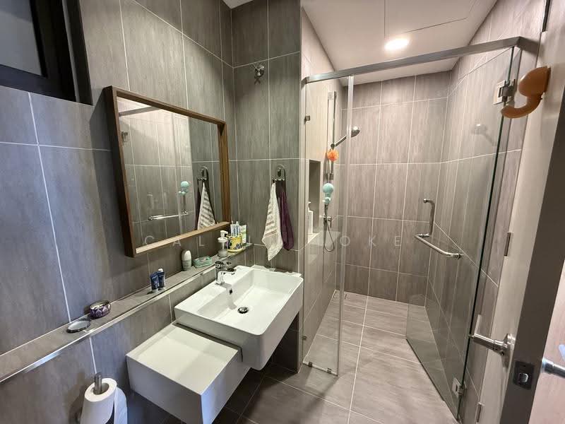 Kediaman Servis untuk Disewa di The Pulse Residence - Calvin Loke - Bathroom - PropertyGuru.com.my