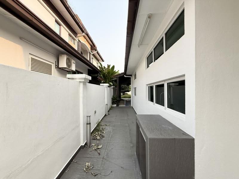 Rumah Berkembar untuk Dijual di Kelana Jaya (Petaling Jaya) - Ken TCK - PropertyGuru.com.my