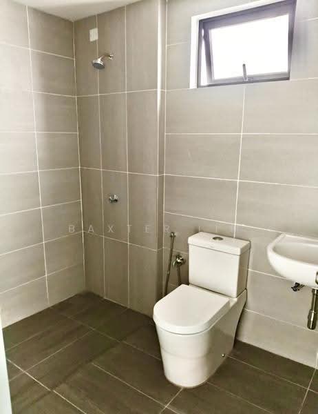 Service Residence for Sale at Parkland Residence @ Kajang 2 - Baxter Lim - Bathroom - PropertyGuru.com.my