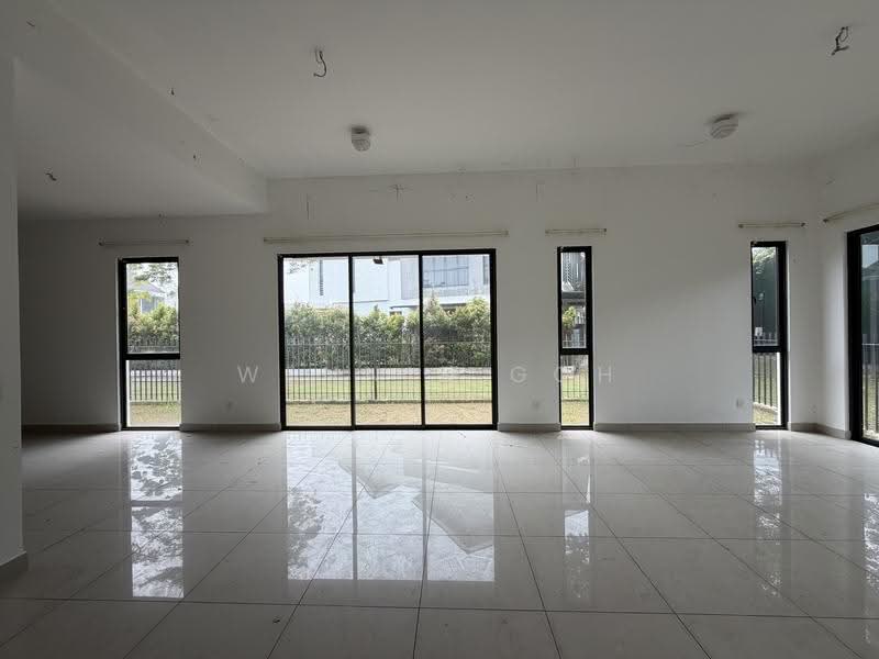 2-storey Terraced House for Sale in Telok Panglima Garang (Selangor) - Wennie Goh - Living Room - PropertyGuru.com.my