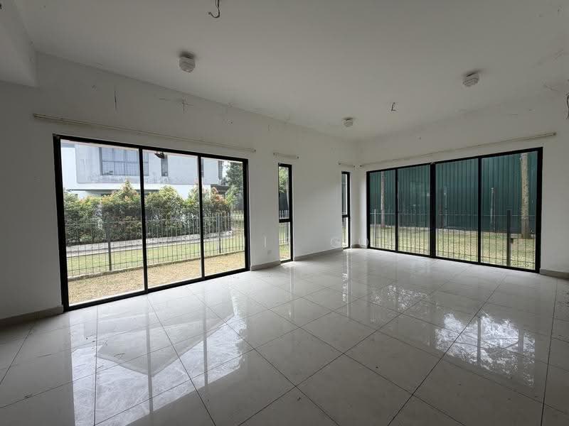 2-storey Terraced House for Sale in Telok Panglima Garang (Selangor) - Wennie Goh - Living Room - PropertyGuru.com.my