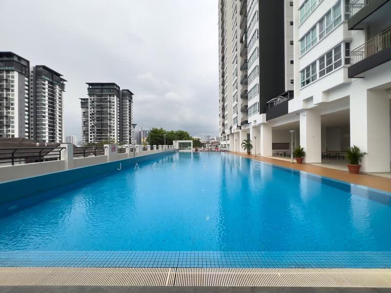 Kondominium untuk Dijual di 288 Residences @ Kuchai Lama - Jackie Ng - Pool - PropertyGuru.com.my