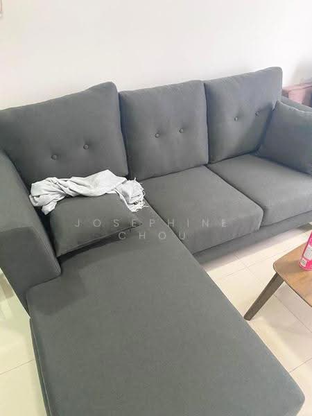 Kediaman Servis untuk Disewa di Utropolis Suites 1 - Josephine Chou - Living Room - PropertyGuru.com.my