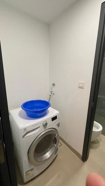 Apartment for Rent at V Residence Suites @ Sunway Velocity - Billy Tan - Bathroom - PropertyGuru.com.my