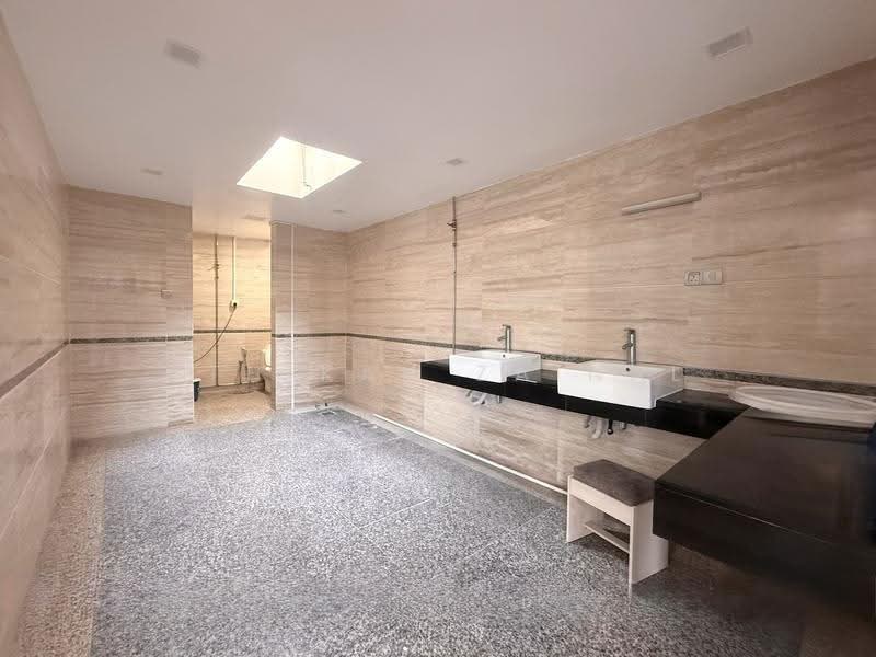 Rumah Berkembar untuk Dijual di Taman Melawati (Ulu Kelang) - Athikah Zainal - Bathroom - PropertyGuru.com.my