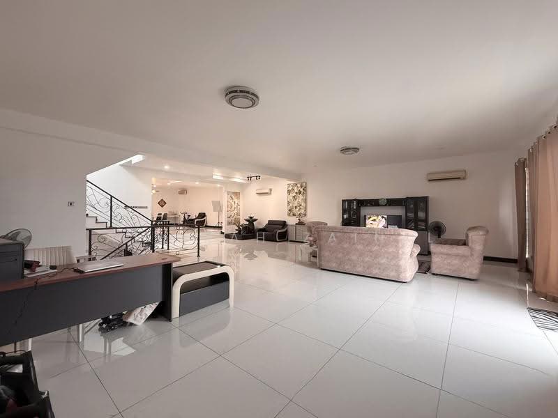 Rumah Berkembar untuk Dijual di Taman Melawati (Ulu Kelang) - Athikah Zainal - Living Room - PropertyGuru.com.my