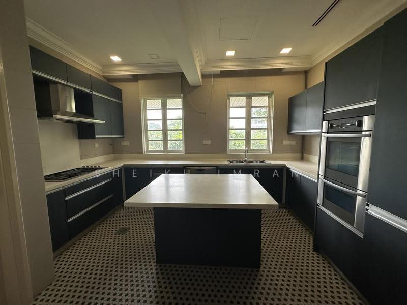 Bungalow House for Rent in Ampang Hilir (Ampang) - Sheikh Imran - Kitchen - PropertyGuru.com.my