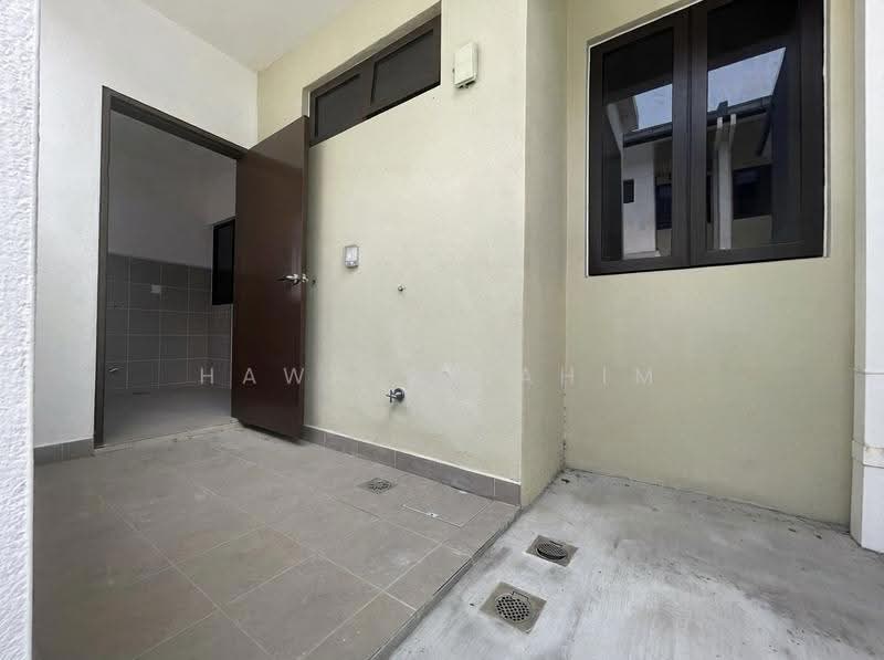 Rumah Teres 2-Tingkat untuk Dijual di Dengkil (Selangor) - Hawa Ibrahim - PropertyGuru.com.my