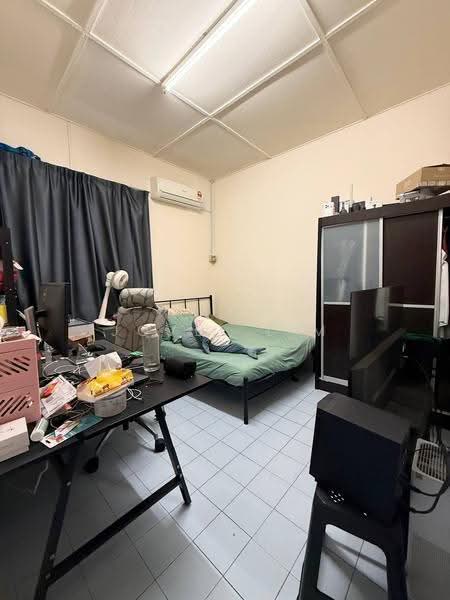 Rumah Teres 1-Tingkat untuk Dijual di Taman Johor Jaya (Johor Bahru) - Jovel Lim - Bedroom - PropertyGuru.com.my