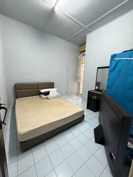 Rumah Teres 1-Tingkat untuk Dijual di Taman Johor Jaya (Johor Bahru) - Jovel Lim - Bedroom - PropertyGuru.com.my